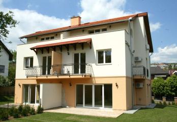 Csatárka
